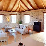 The House. Light & Stone. Villa