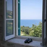 The House. Light & Stone. * Lixouri