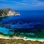 The House. Light & Stone. Villa