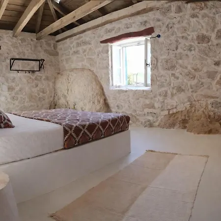 The House. Light & Stone. *