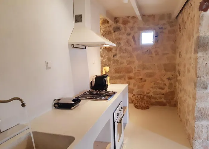 Vila The House. Light & Stone. *