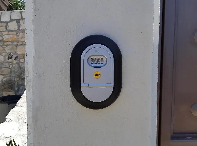 The House. Light & Stone. Βίλα Ληξούρι