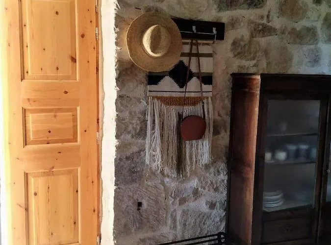 The House. Light & Stone. Ληξούρι