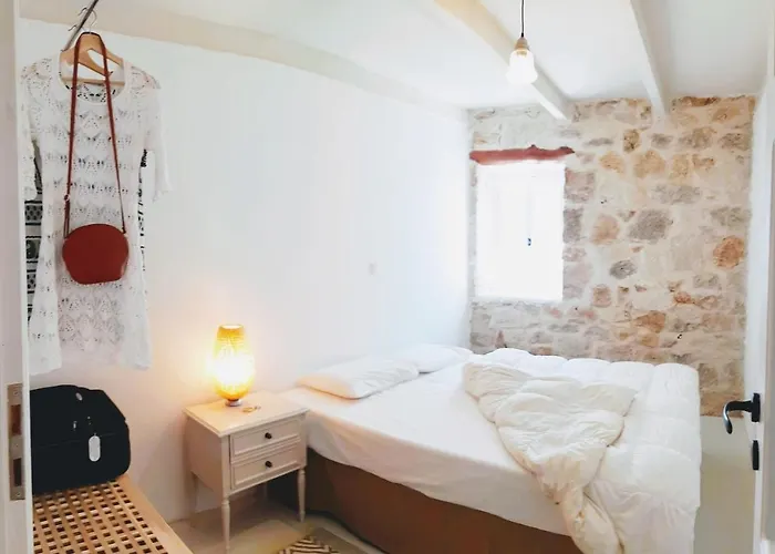 The House. Light & Stone. *